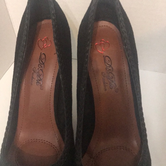 NWOT ‘DBDK’ FASHION BLACK HIGH HEELS - Picture 3 of 8